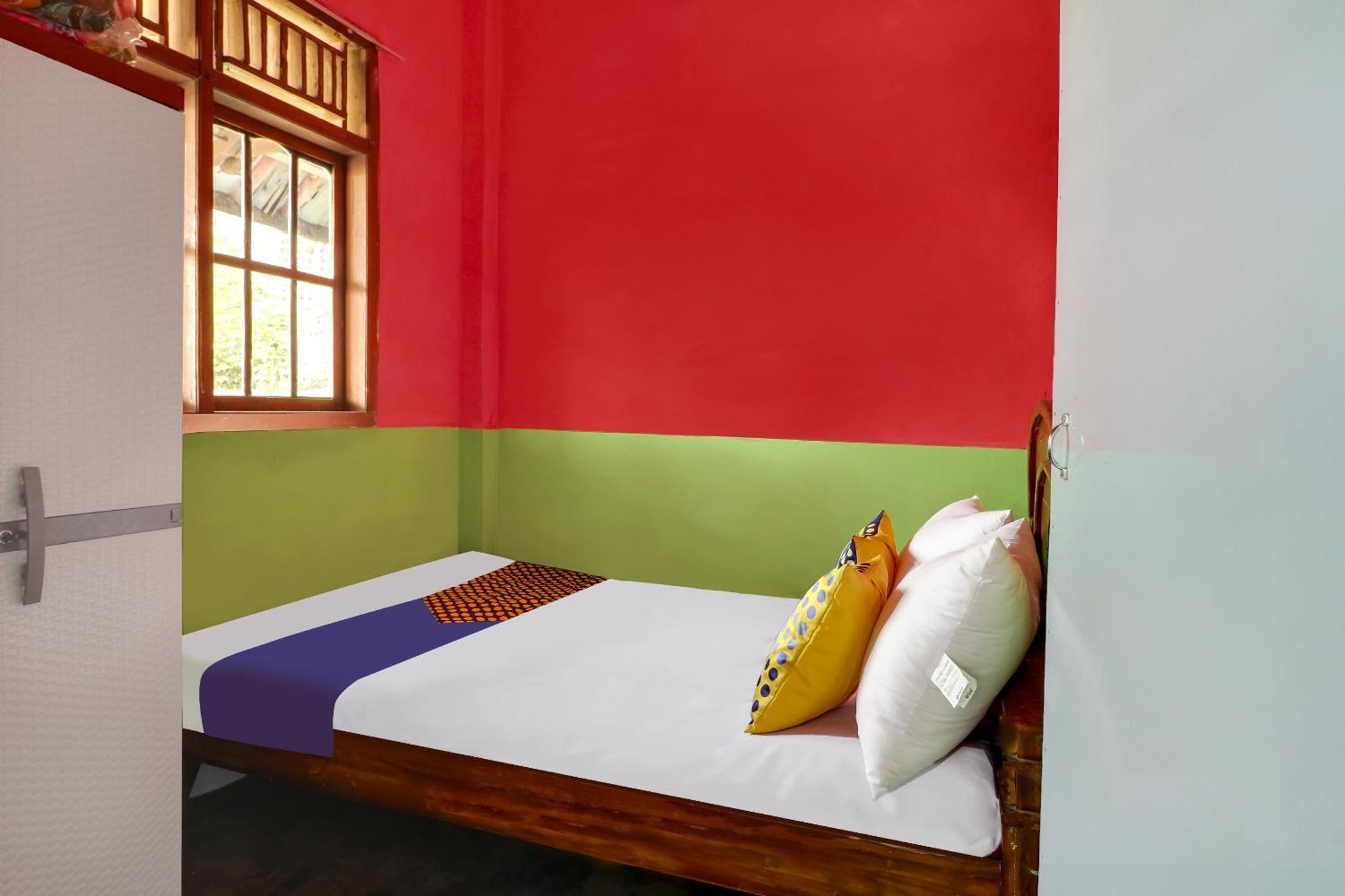 Oyo Homes 90956 Desa Wisata Guranteng Pendjalu Εξωτερικό φωτογραφία
