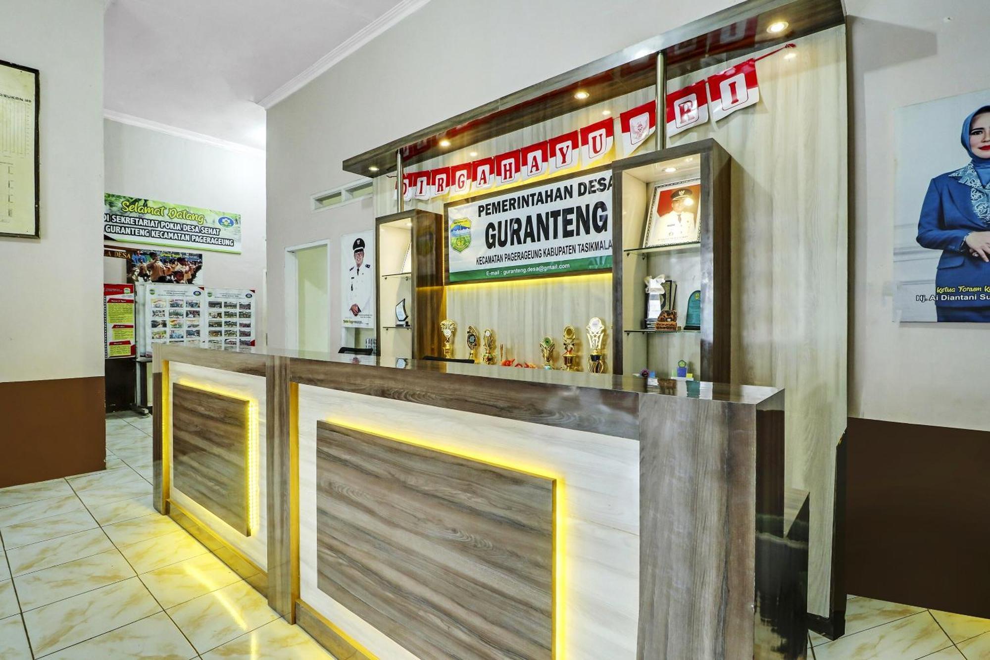 Oyo Homes 90956 Desa Wisata Guranteng Pendjalu Εξωτερικό φωτογραφία