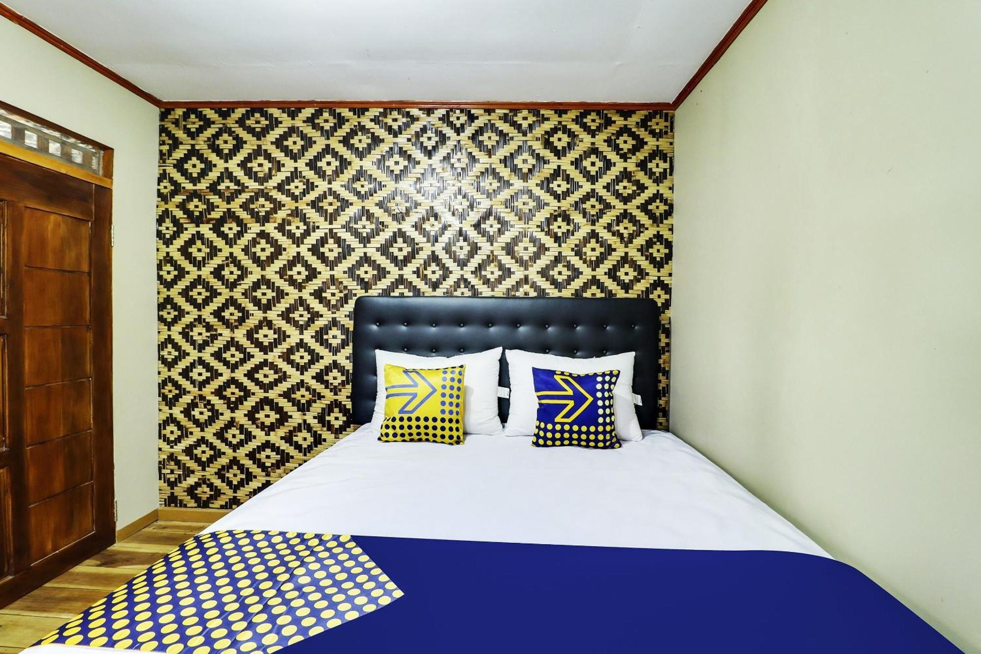 Oyo Homes 90956 Desa Wisata Guranteng Pendjalu Εξωτερικό φωτογραφία