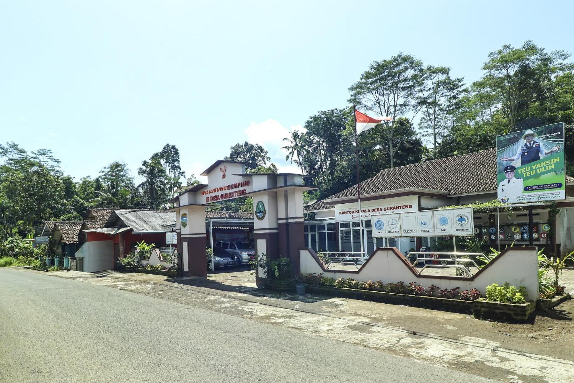 Oyo Homes 90956 Desa Wisata Guranteng Pendjalu Εξωτερικό φωτογραφία